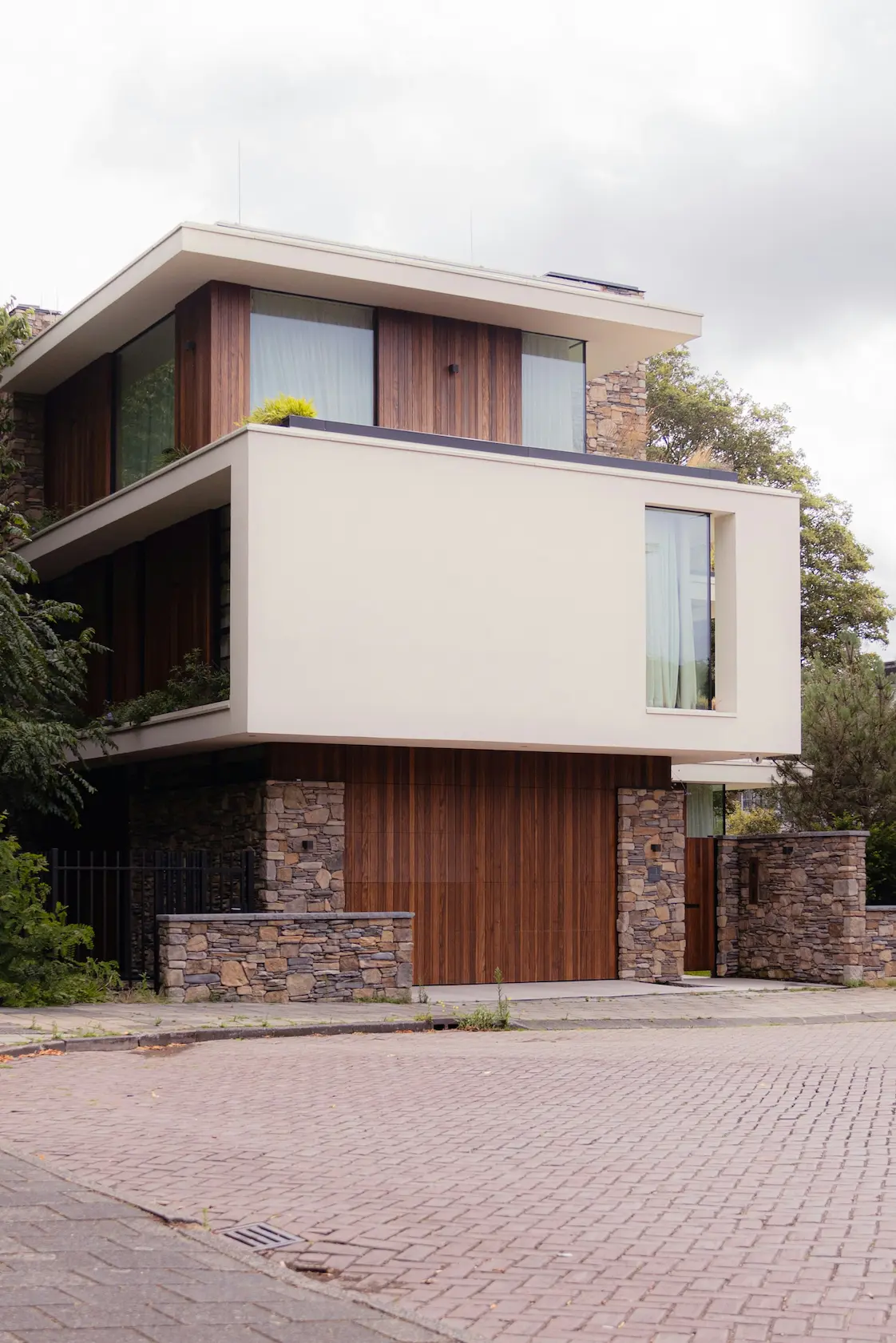 Guía inmobiliaria de Realty Market para comprar y vender vivienda en Valencia